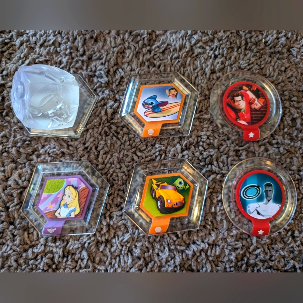 Disney Infinity Base Set (2), Characters, Power Discs, & Playsets - Picture 3 of 7